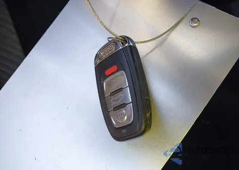 2011 Audi A5 2.0T Premium z USA, uszkodzony, nr VIN WAUCFAFR9BA025237